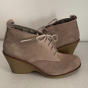 Sonoma 10 MED Suede Booties Goods for Life